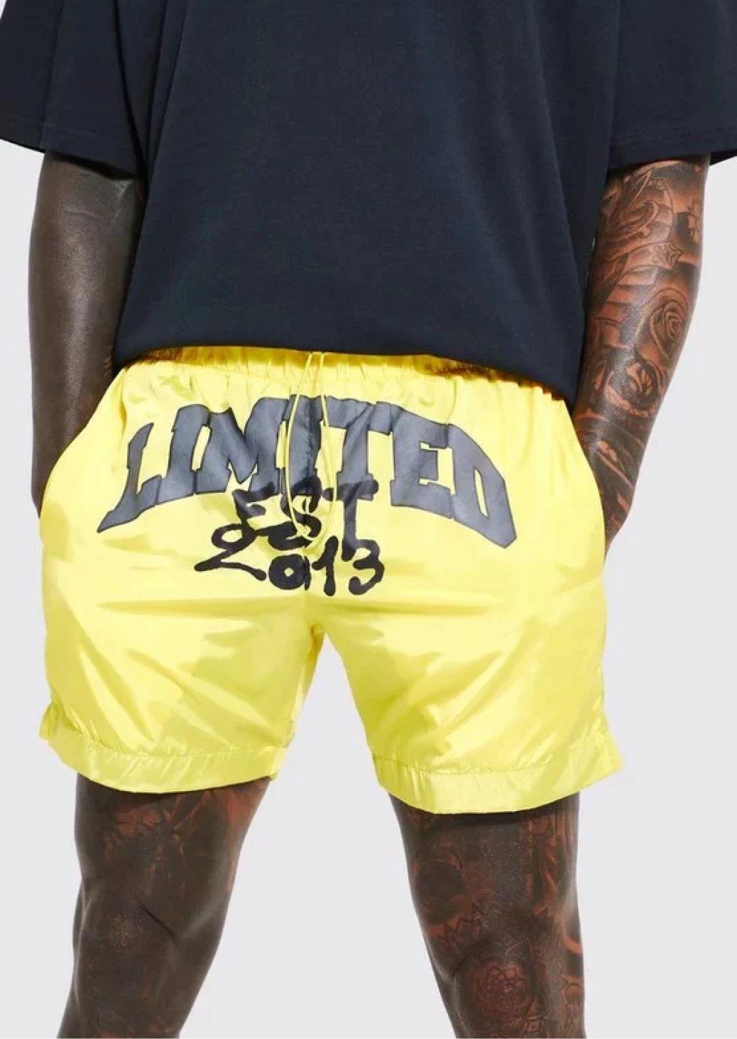 ELASTIC WAIST GRAFFITI PRINT TOGGLE SHORT - Sparta Clothing